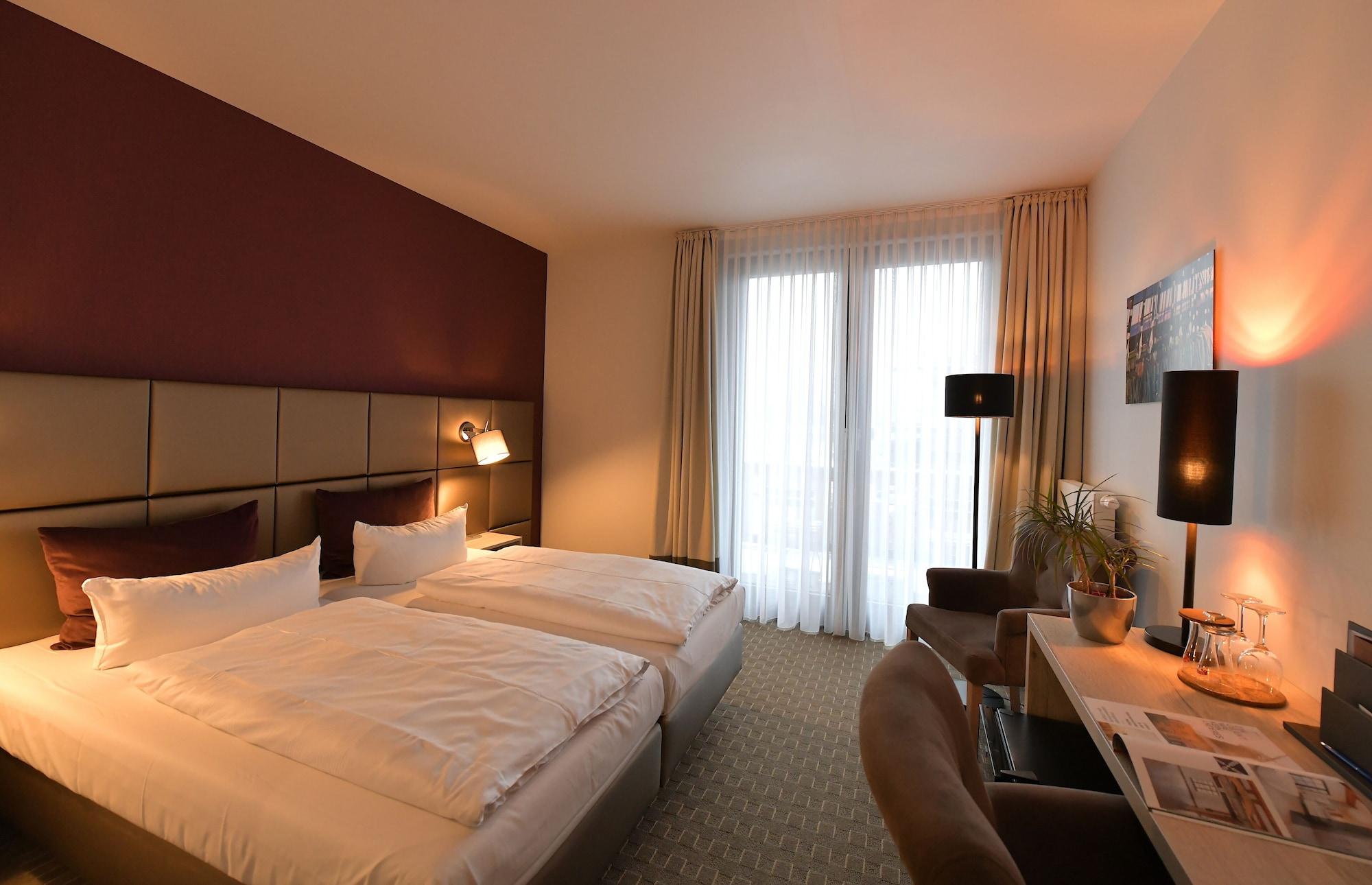 Landhotel Rittmeister & Kraeuter-Spa Adults Only Rostock Esterno foto