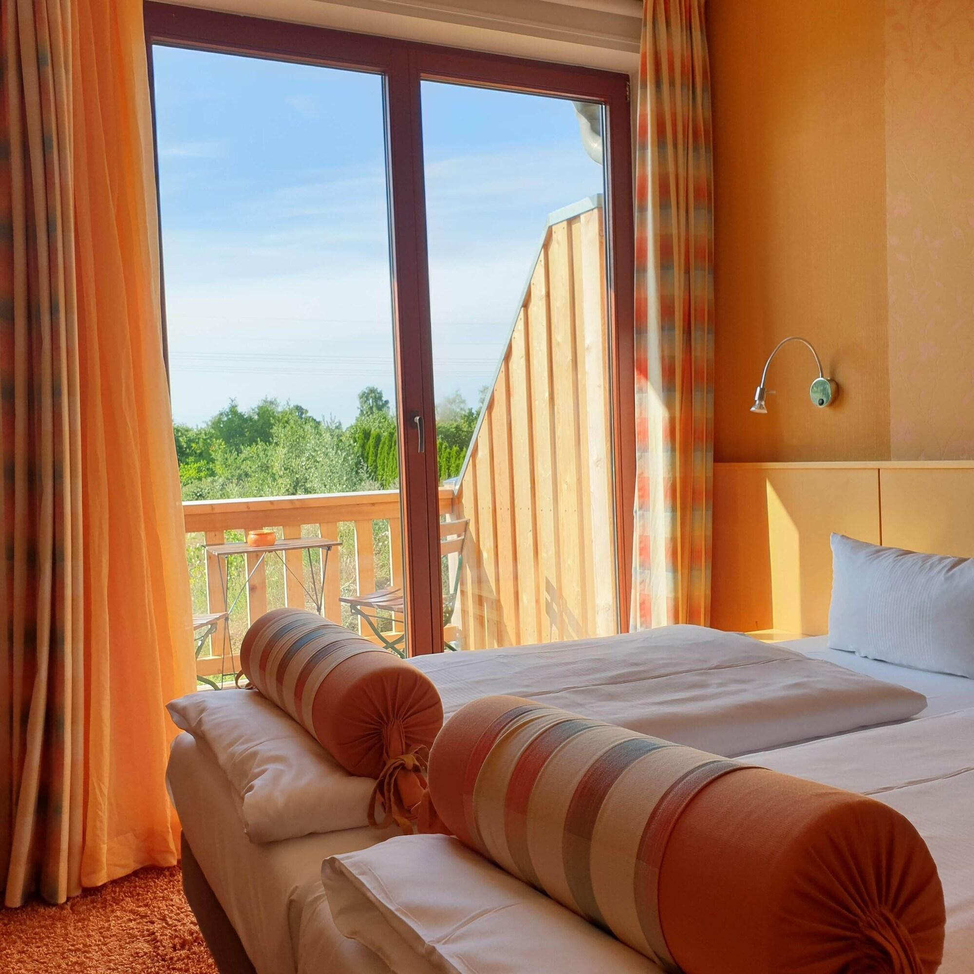 Landhotel Rittmeister & Kraeuter-Spa Adults Only Rostock Esterno foto