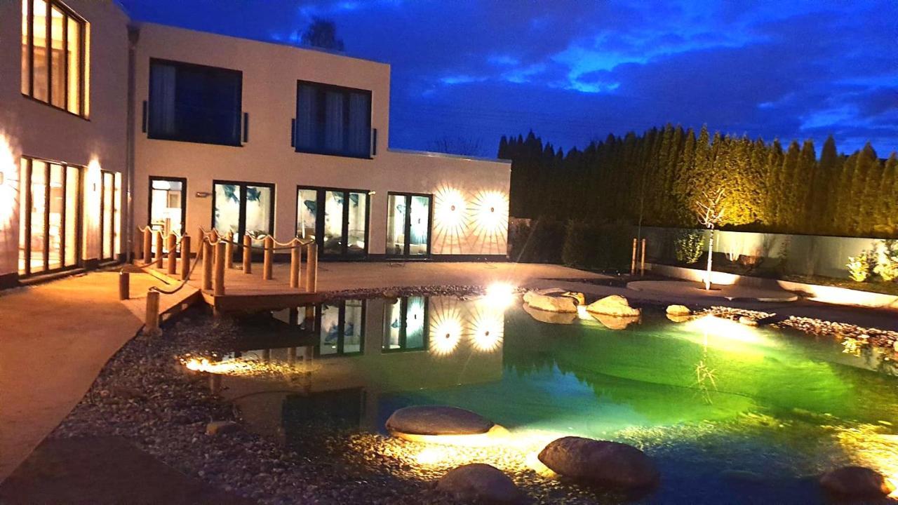 Landhotel Rittmeister & Kraeuter-Spa Adults Only Rostock Esterno foto